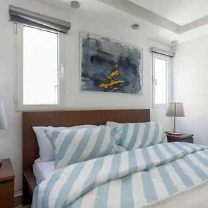 Escape Oceanfront In Avenida Espana W/pool Santo Domingo